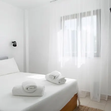 Holiday home Lemoni House Andros Town