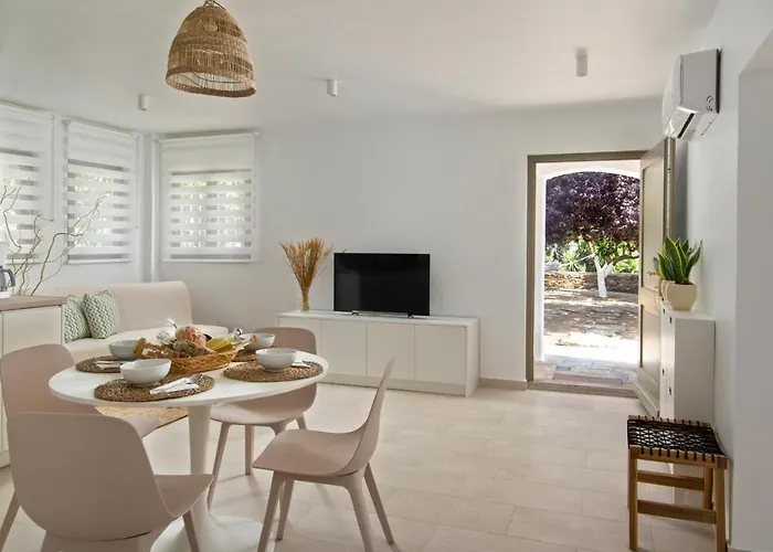 Lemoni House Andros Town